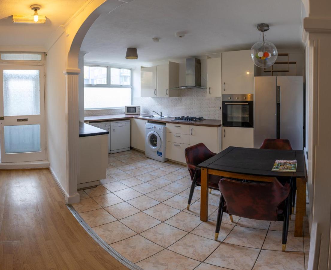 London - 4 Bed - Sleeps 8 - Garden - Pet Friendlyヴィラ エクステリア 写真