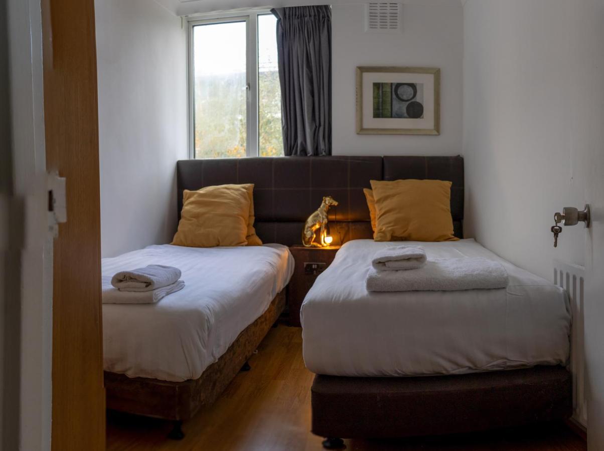 London - 4 Bed - Sleeps 8 - Garden - Pet Friendlyヴィラ エクステリア 写真