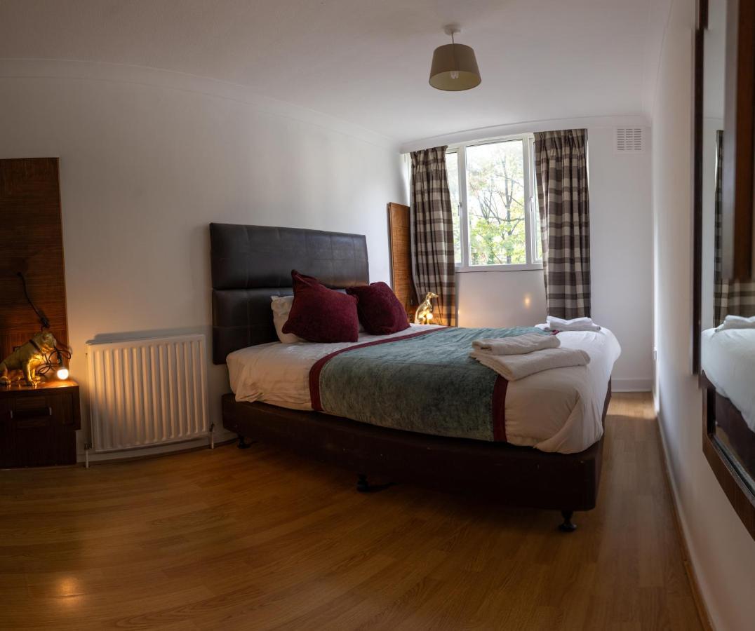 London - 4 Bed - Sleeps 8 - Garden - Pet Friendlyヴィラ エクステリア 写真